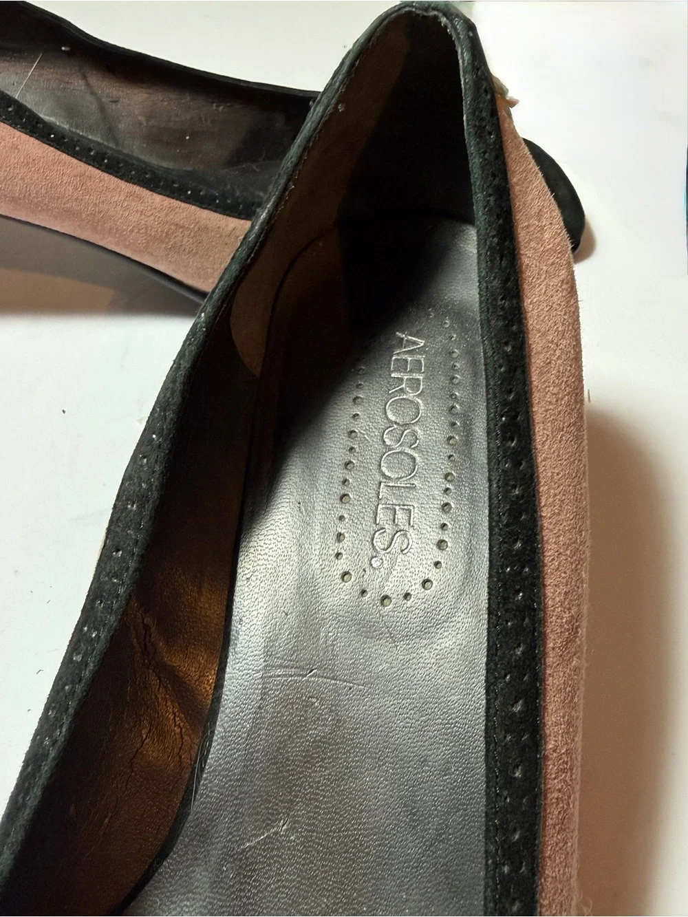 EUC Aerosoles “Suit n Tie” Pink/Black Suede Heels Size 11M